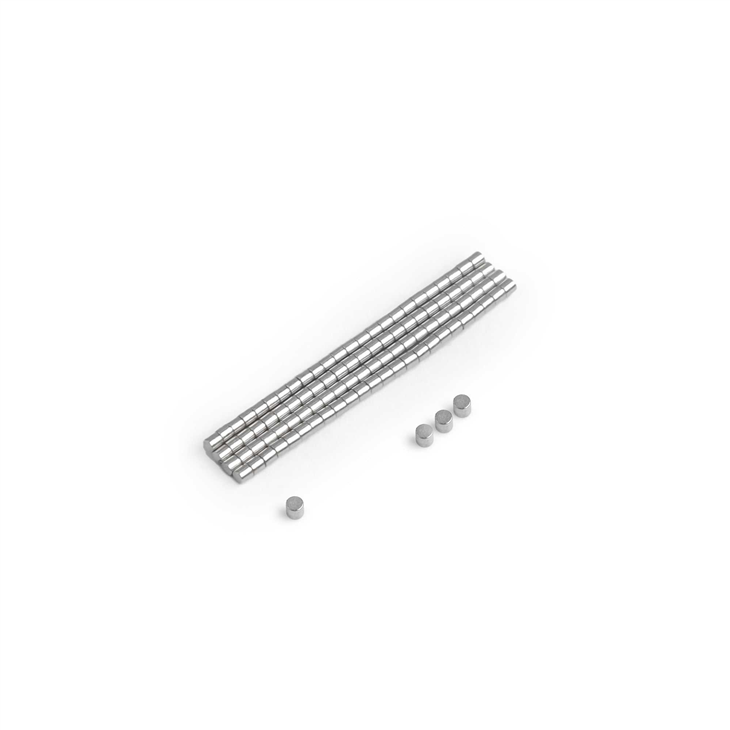 Najmniejszy,-wydajny magnes neodymowy N52 o wymiarach 1 x 1 mm